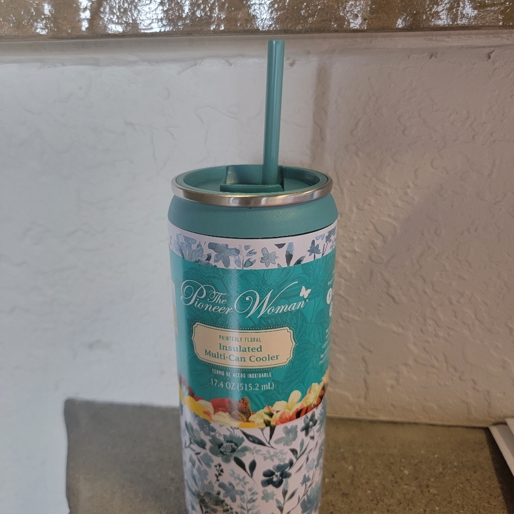 Insulated multi-can cooler